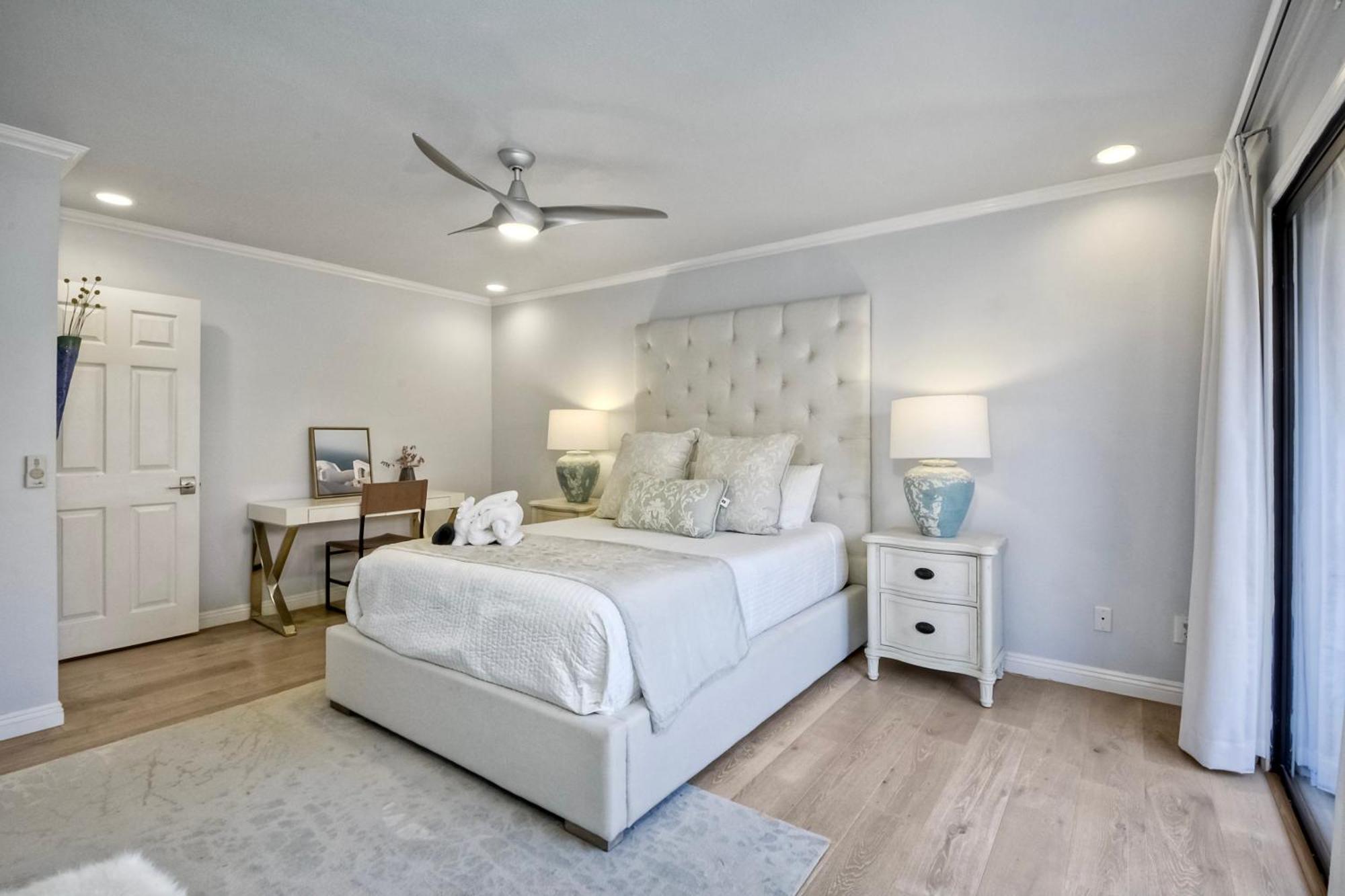 Coastal Bliss Seashell Cove Retreat Luxury Living Steps From Lagoon 1795 Holiday home Carlsbad
