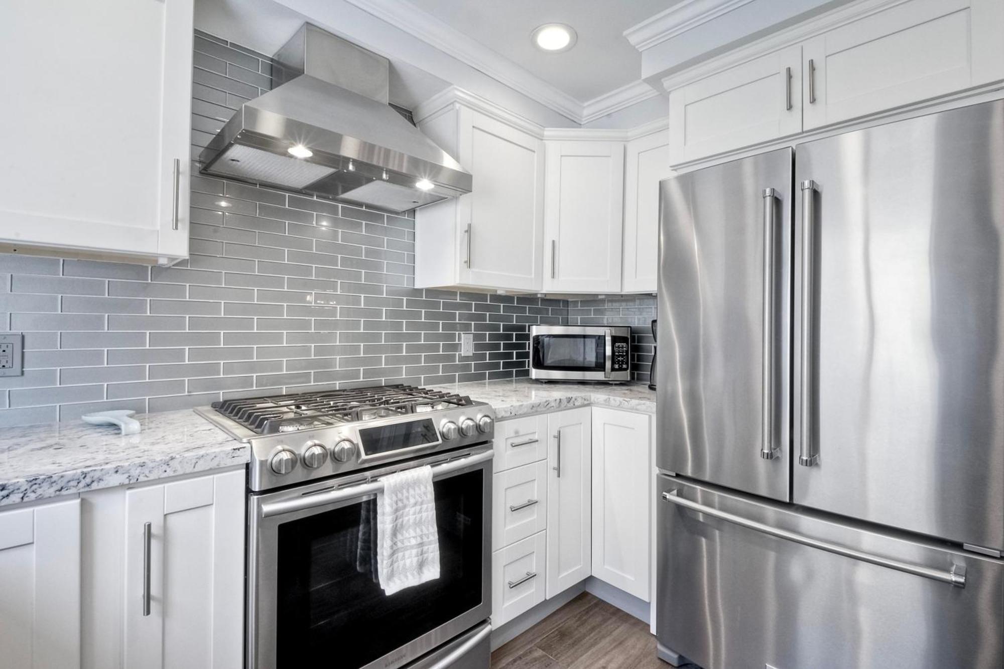 Coastal Bliss Seashell Cove Retreat Luxury Living Steps From Lagoon 1795 Holiday home Carlsbad