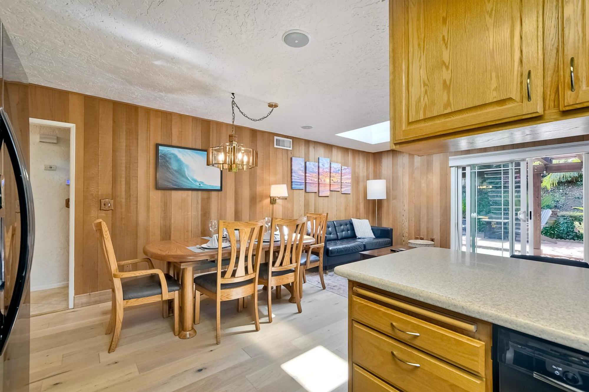 Holiday home Hot Tub, Fire Pit, Bbq, Shuffleboard, Walk To *