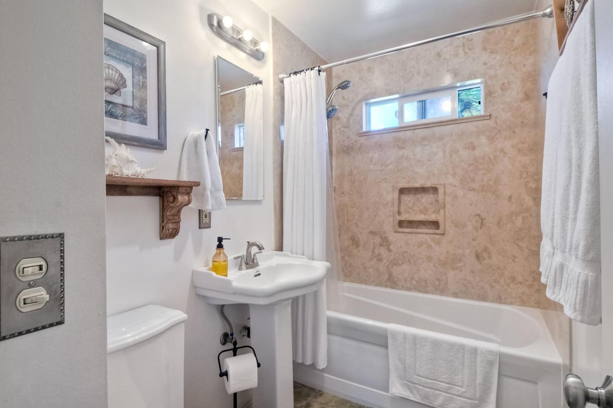 5285 Shore Drive *