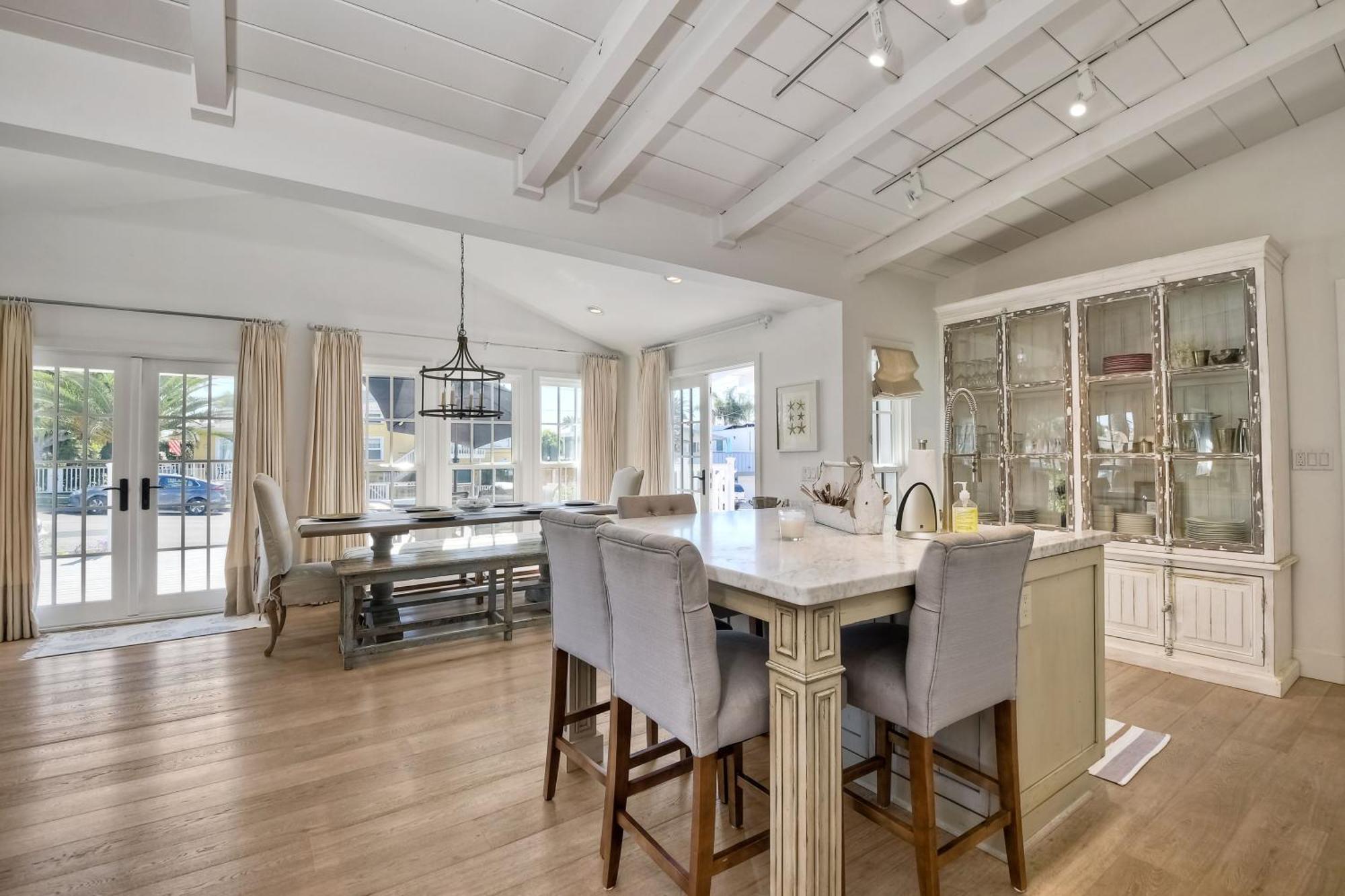 180 N 190 Walnut Entire * Carlsbad