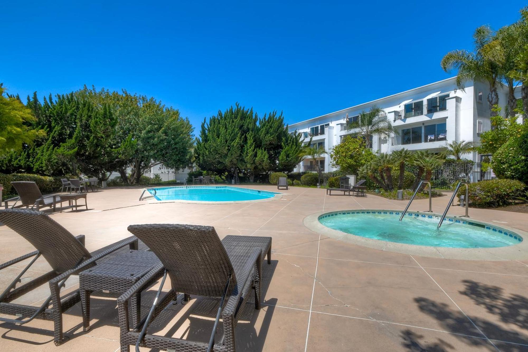 Pool, Hot Tub, Steps To Omni La Costa