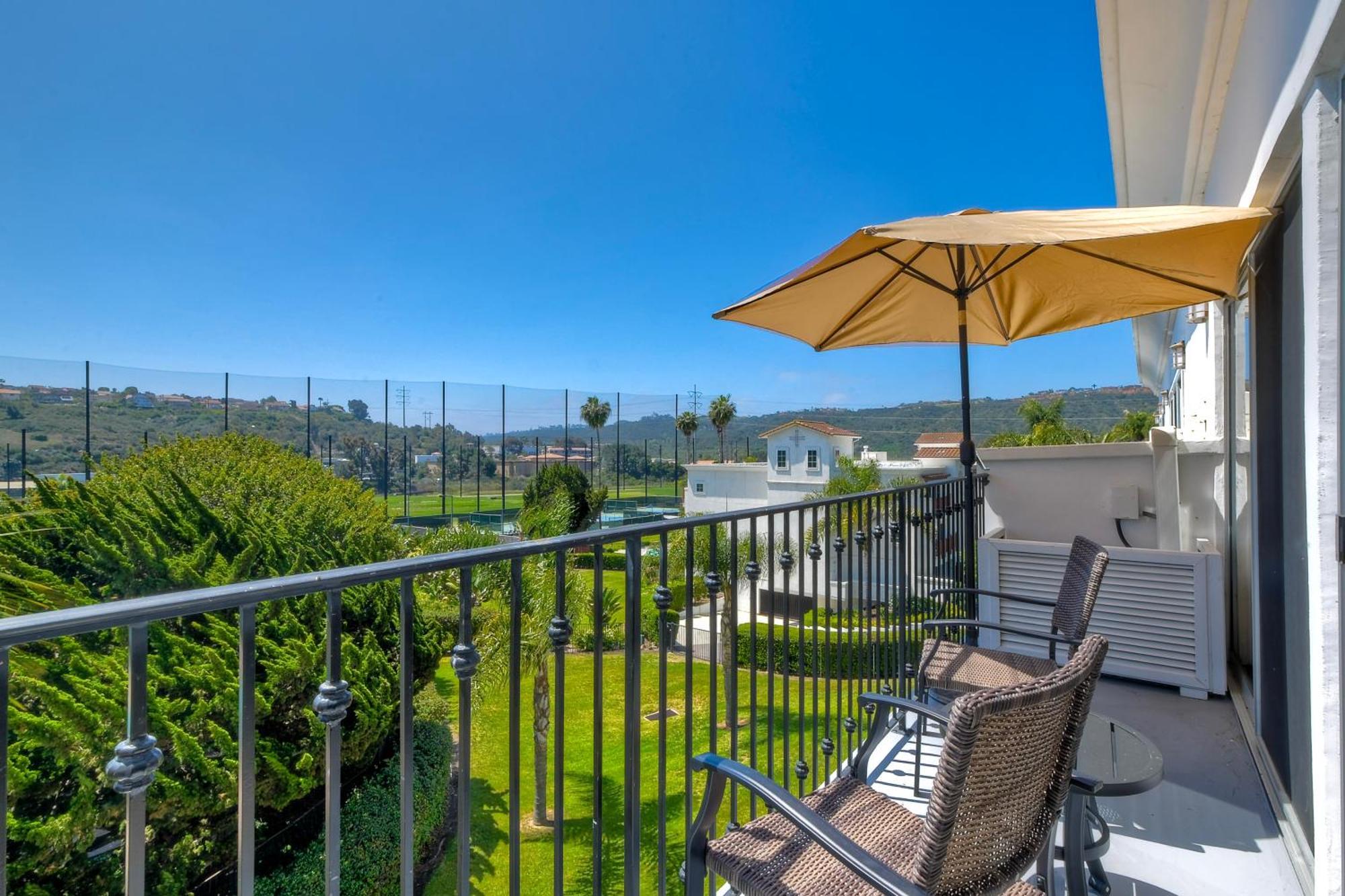 Pool, Hot Tub, Steps To Omni La Costa Apartment *