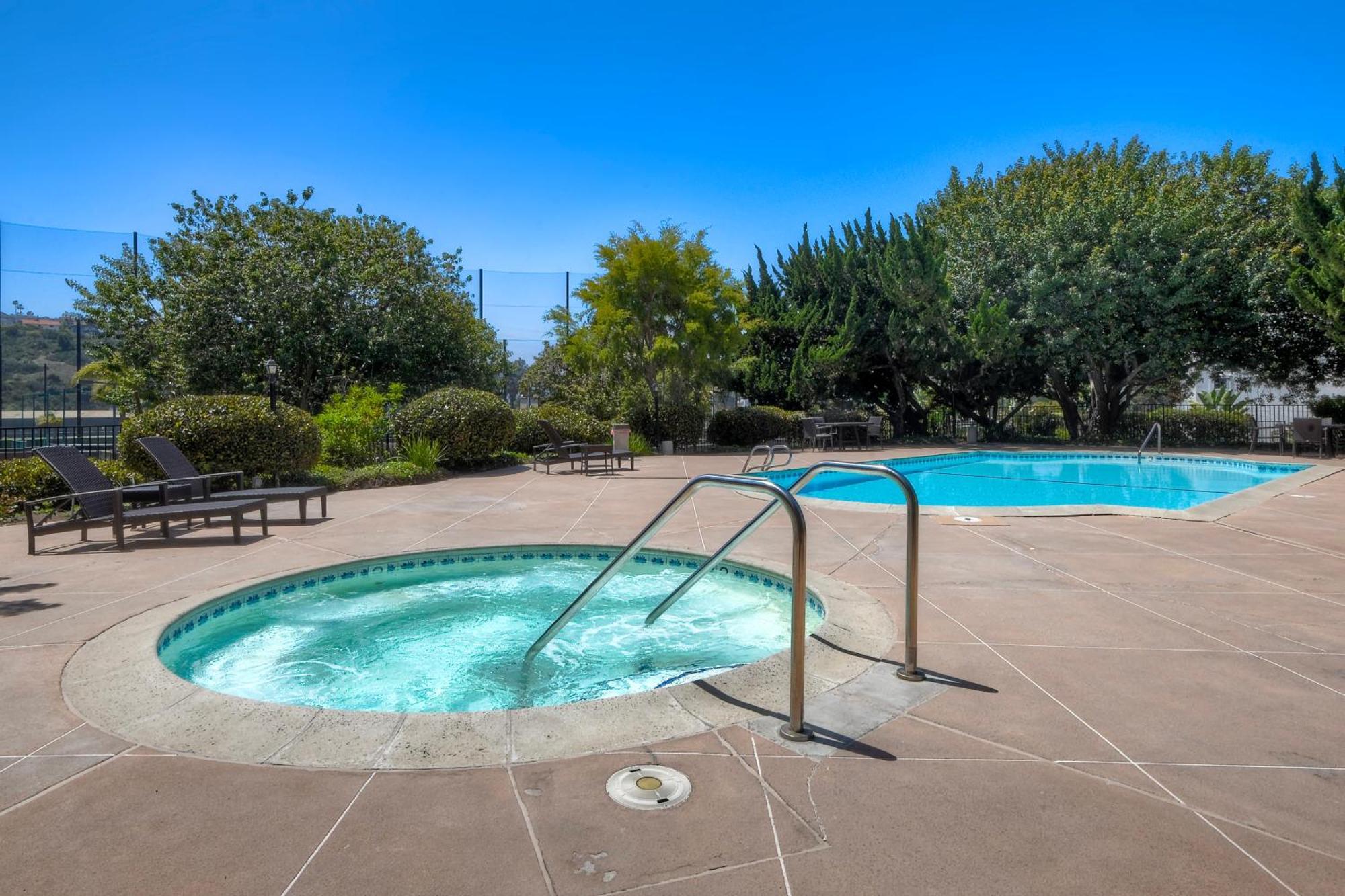 Pool, Hot Tub, Steps To Omni La Costa Apartment