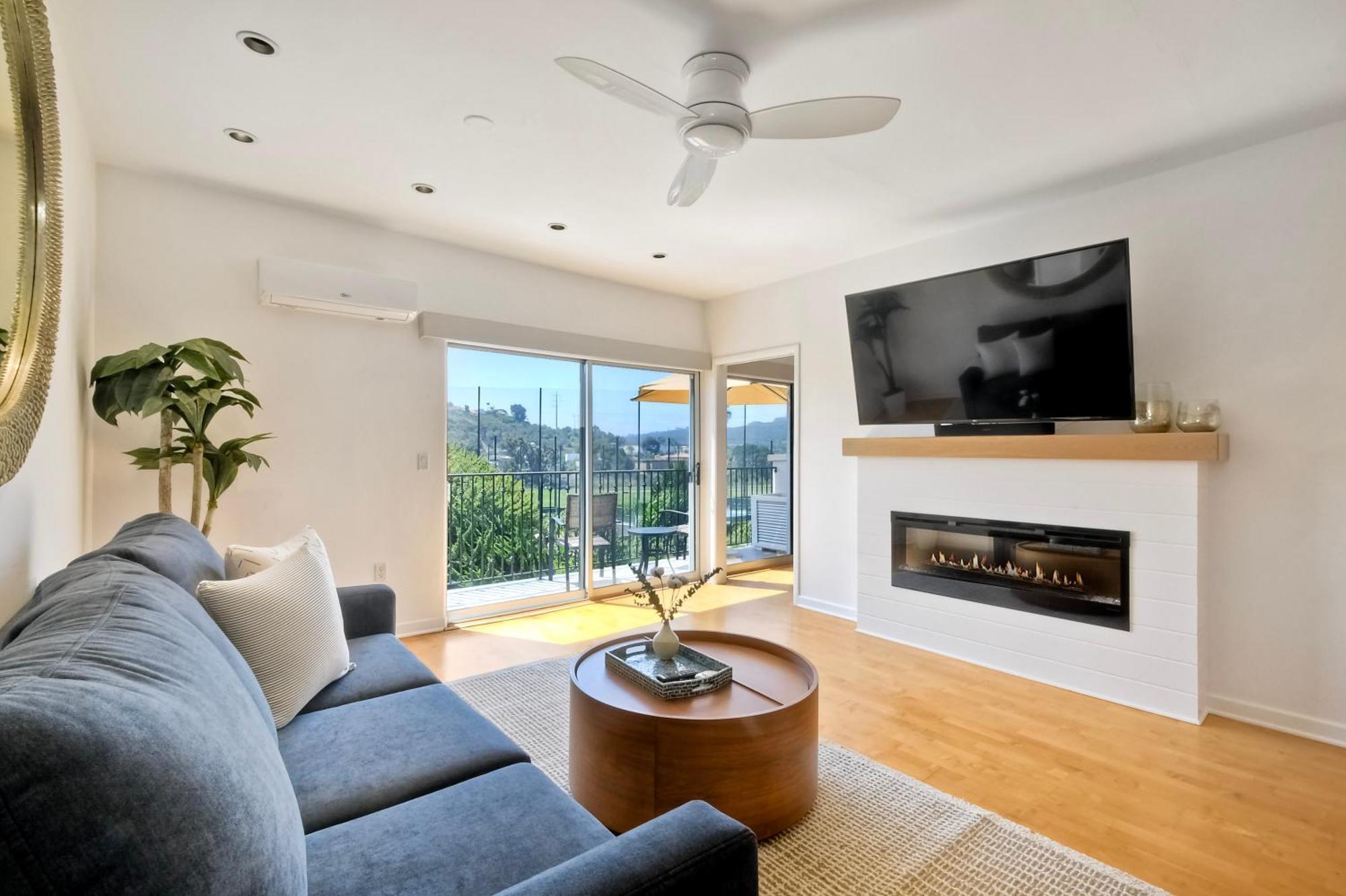Pool, Hot Tub, Steps To Omni La Costa