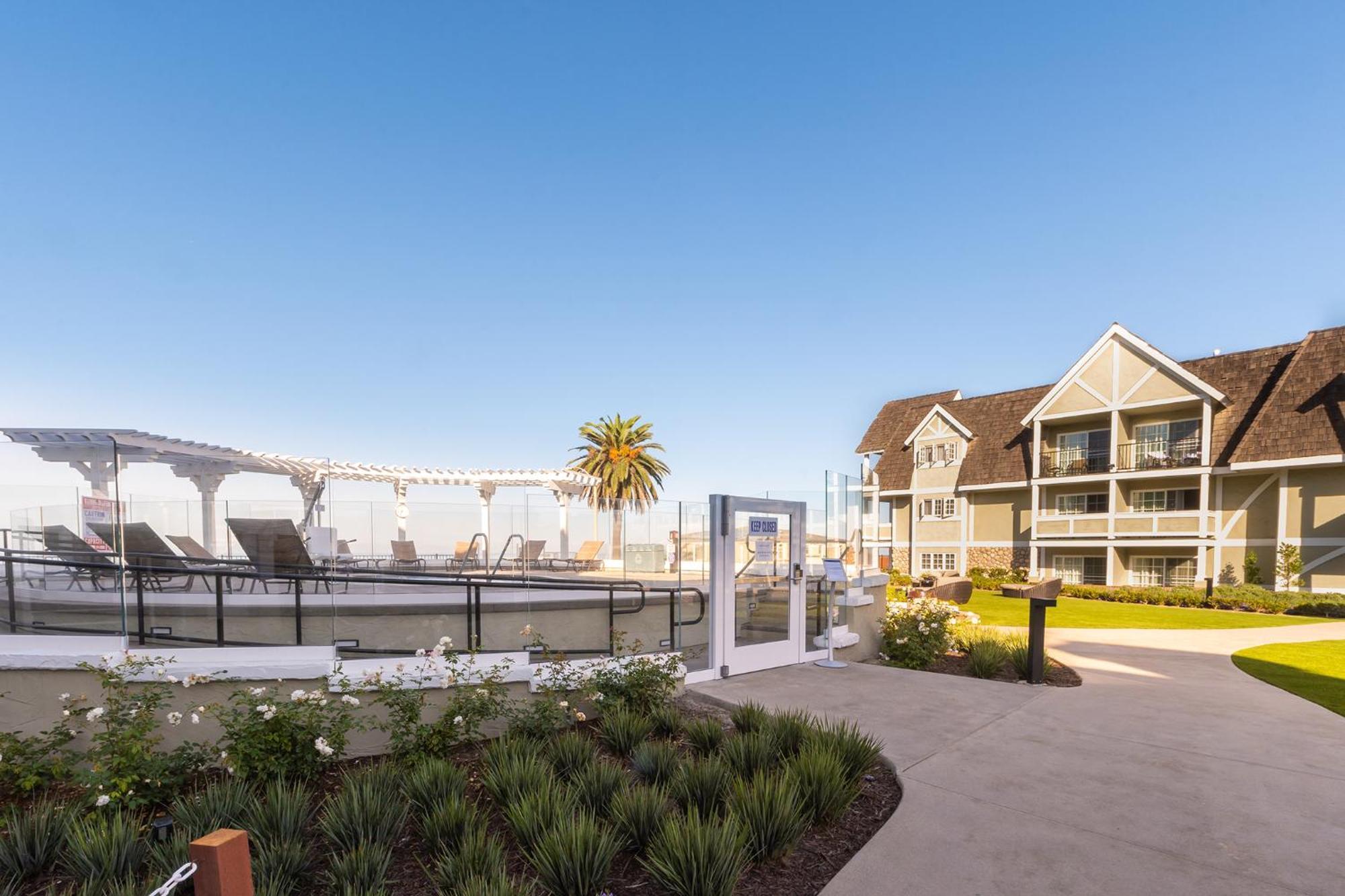 Resort Carlsbad Inn Beach Resort