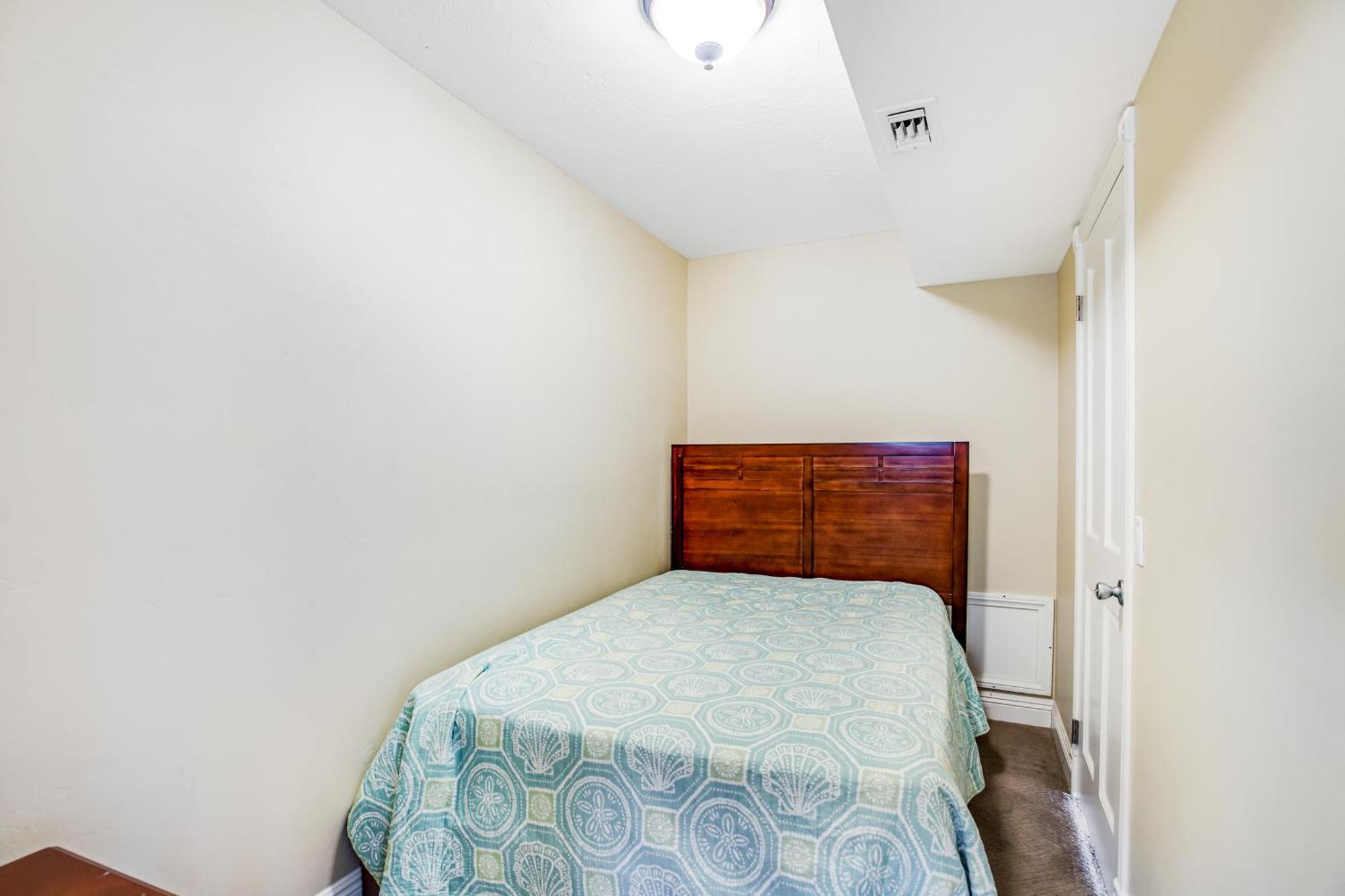 F-73 Terramar Cliffs * Carlsbad