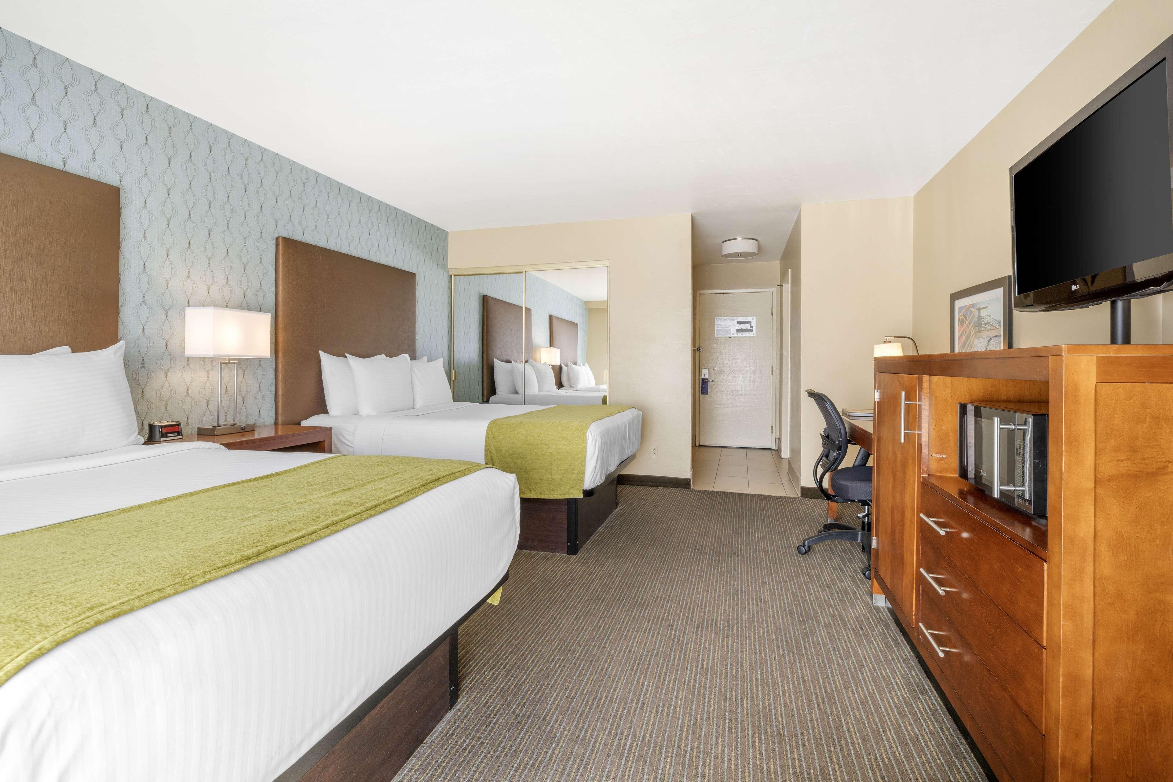 Western View Hotel 3*