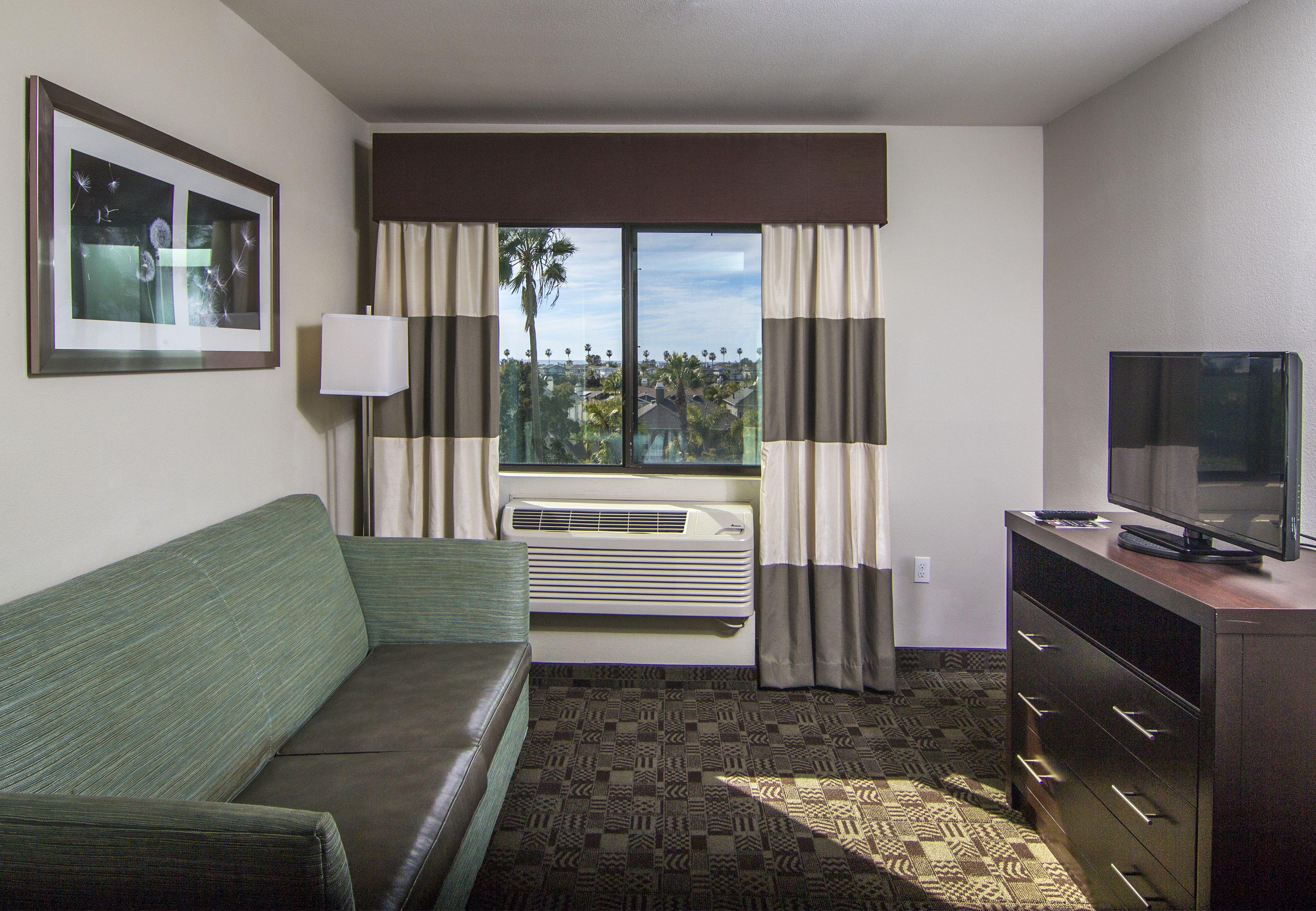 Express & By Ihg