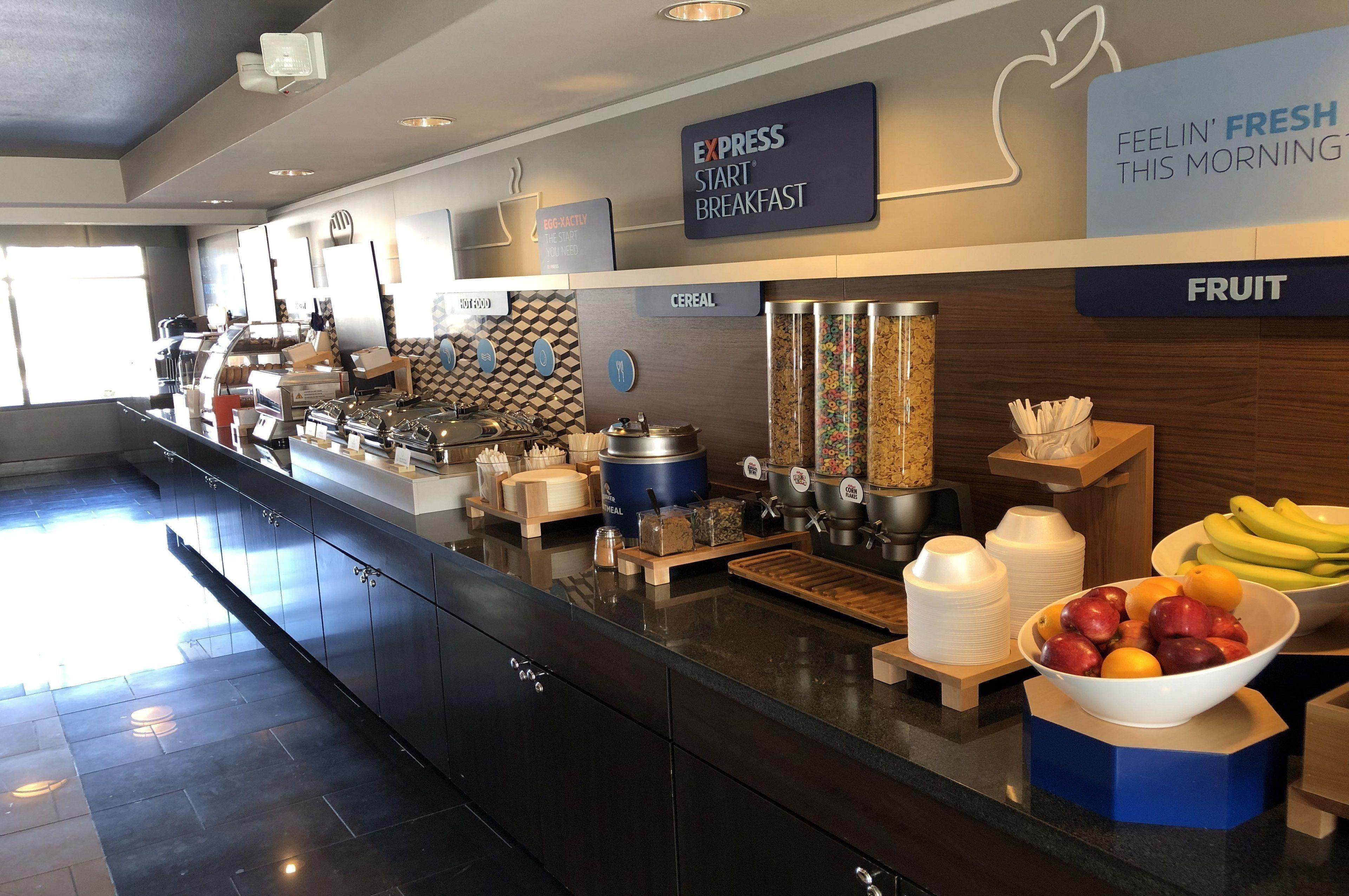 Express & By Ihg 3*