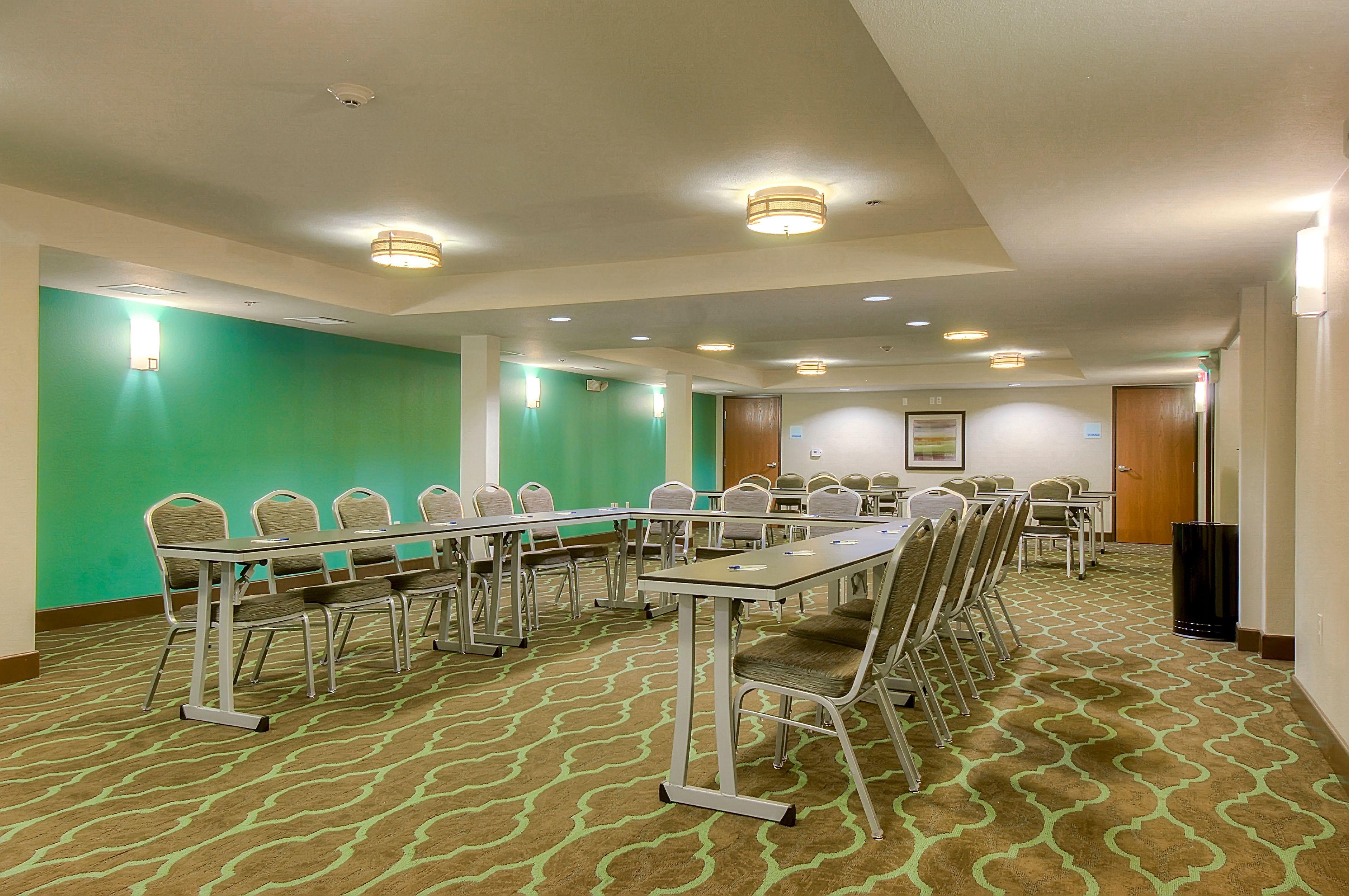 Express & By Ihg Hotel 3*