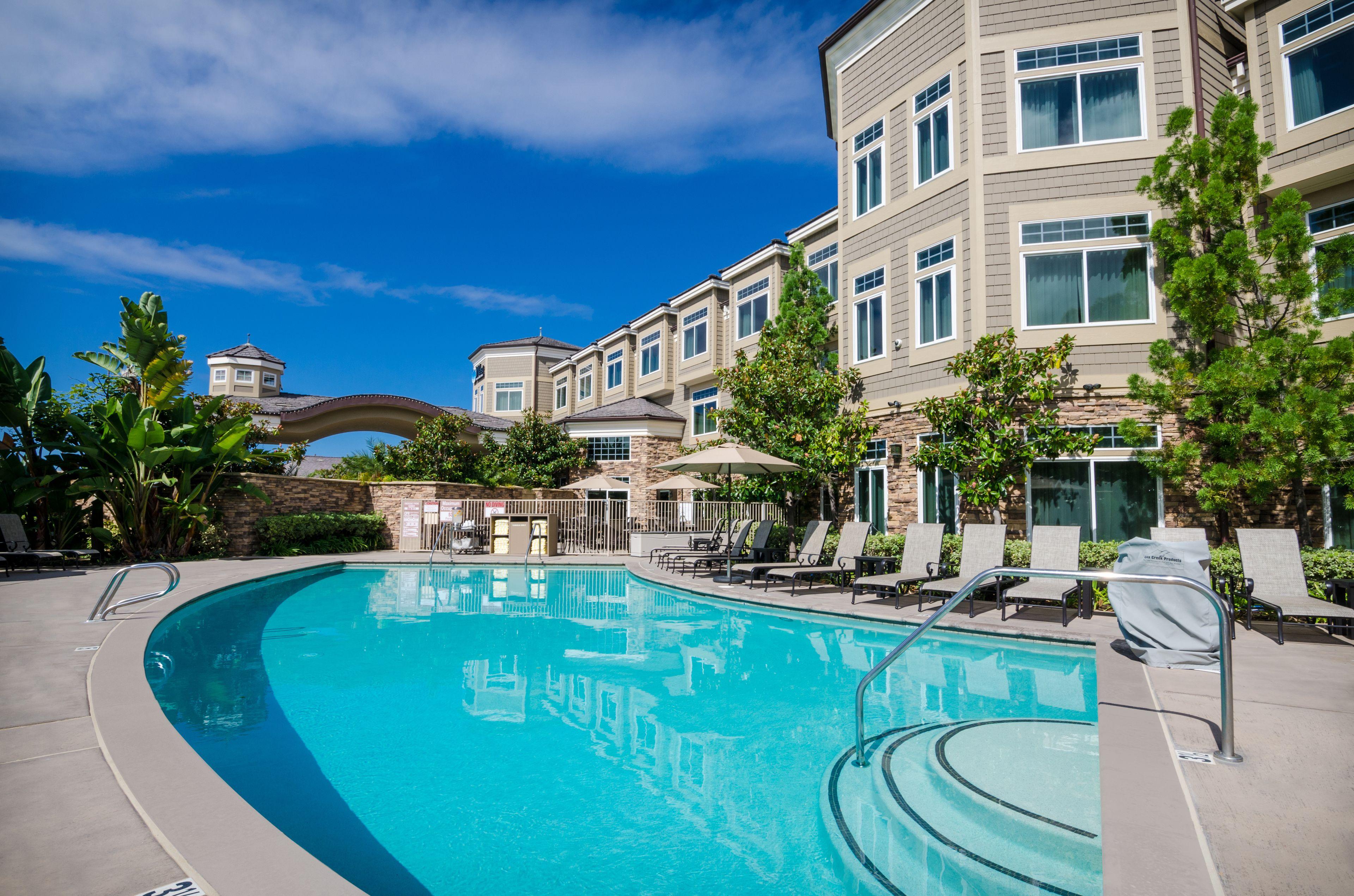 Hotel West & 3*