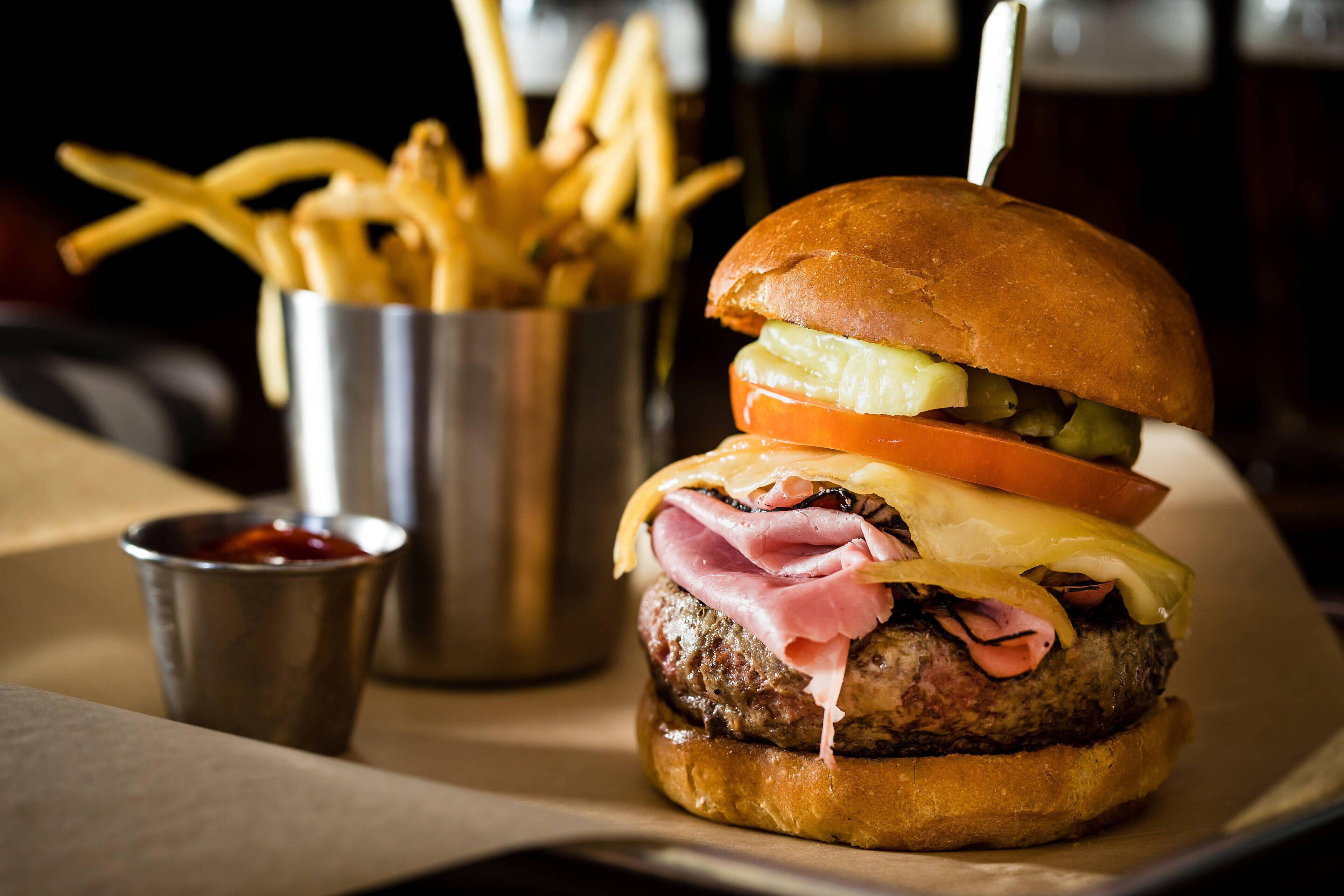 Solea, Autograph Collection