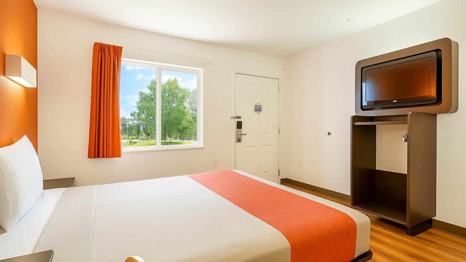 Hotel 6-carlsbad, Ca