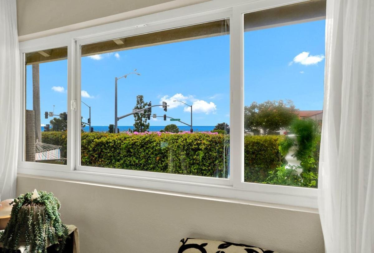 Oceanview Oasis With Roofdeck Hot Tub Holiday home