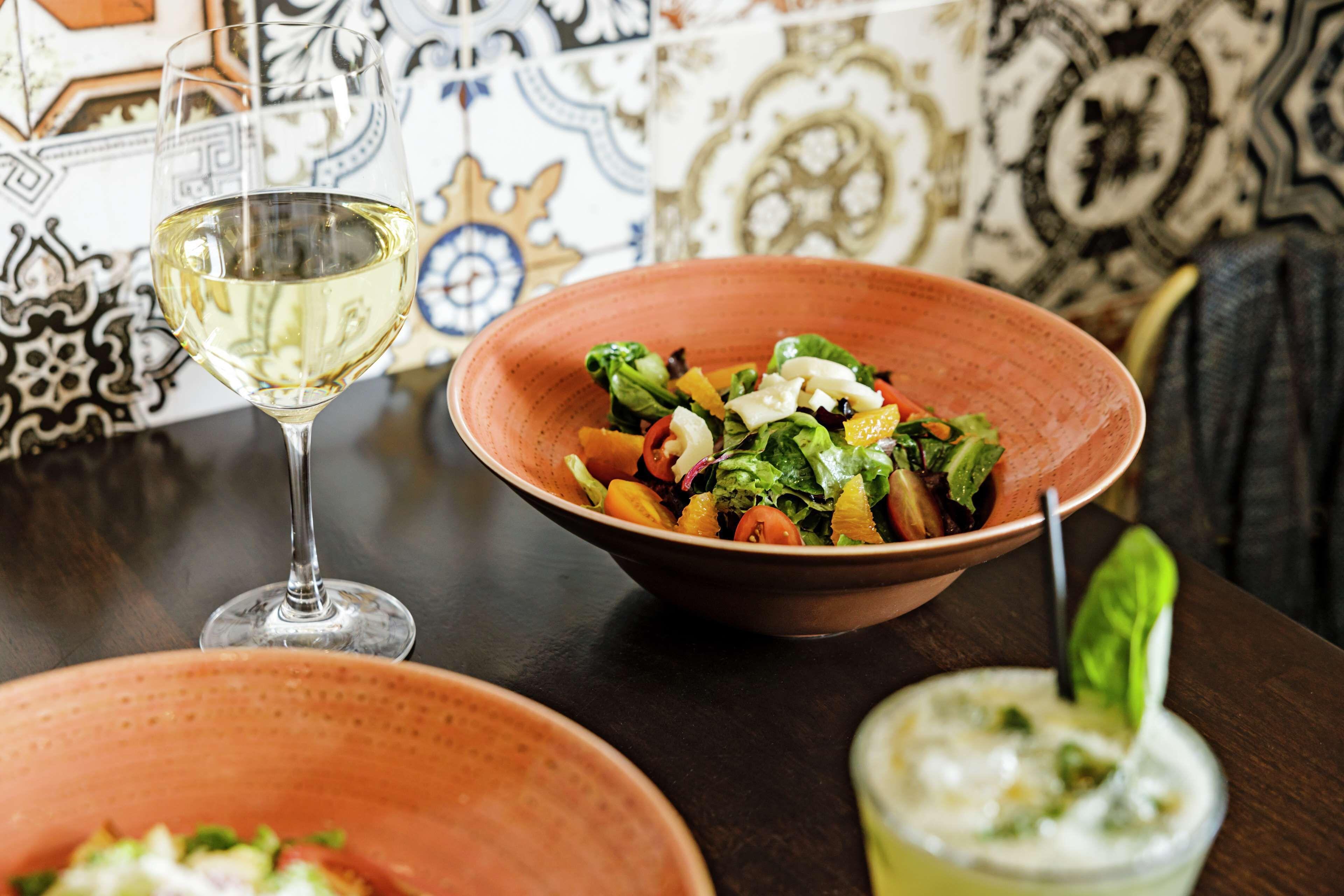 The Cassara Carlsbad, Tapestry Collection By Hilton Carlsbad