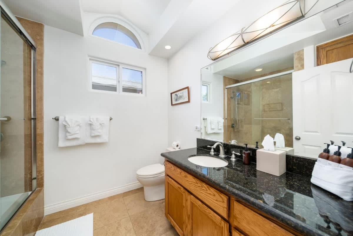 Hot Tub Ocean Views 3 Bedroom Private Holiday home