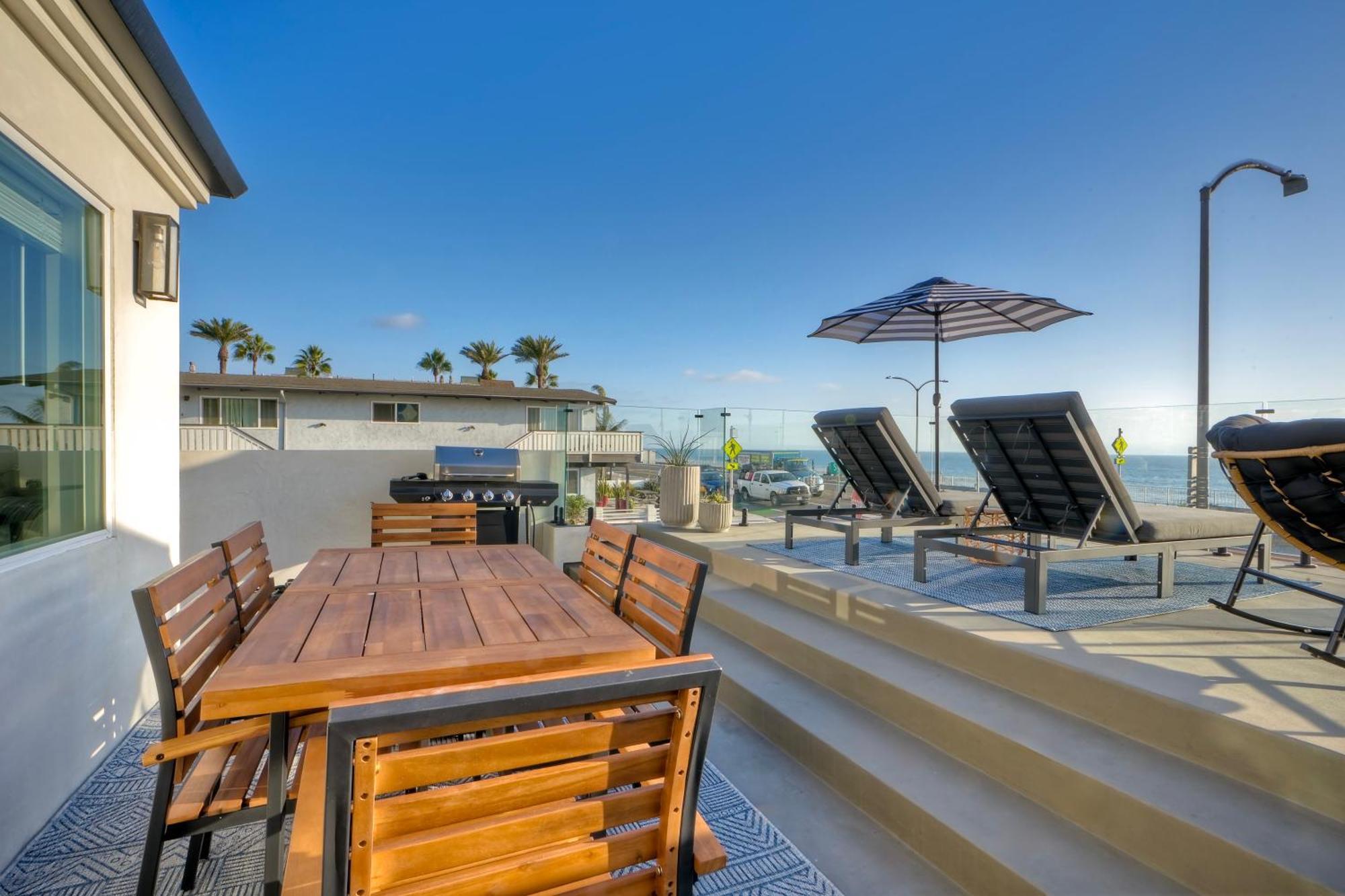 Holiday home Modern Ocean-view Retreat W/ Firepit & Steps To *