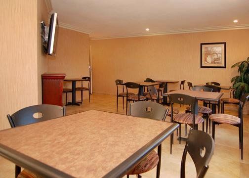 Days By Wyndham Hotel