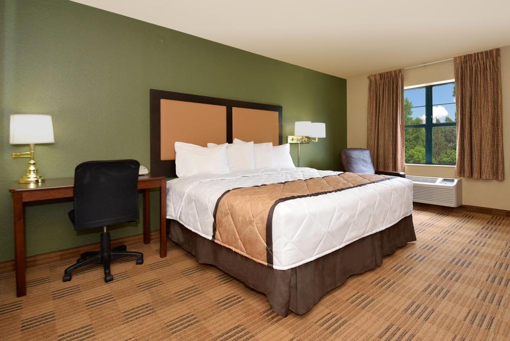 Extended America - San Diego - Village By The Sea Hotel