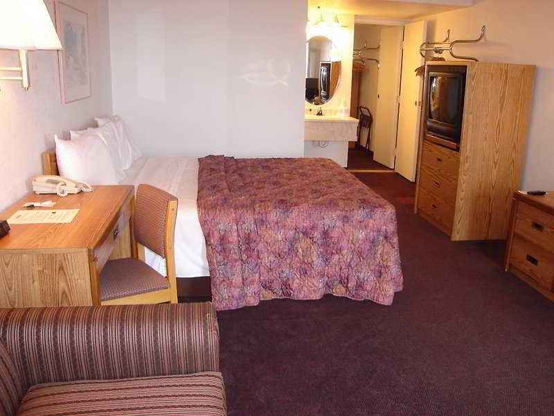 Hotel Express & By Ihg