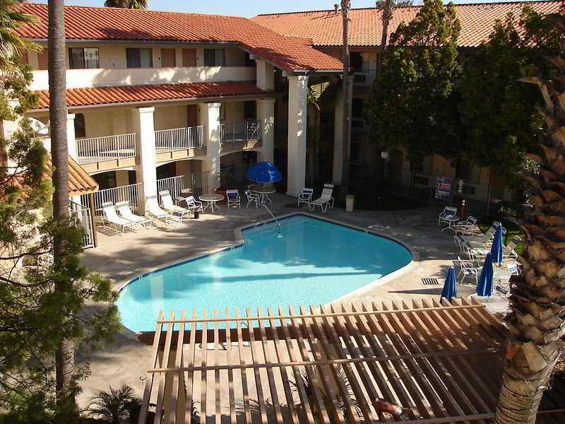 Hotel Express & By Ihg