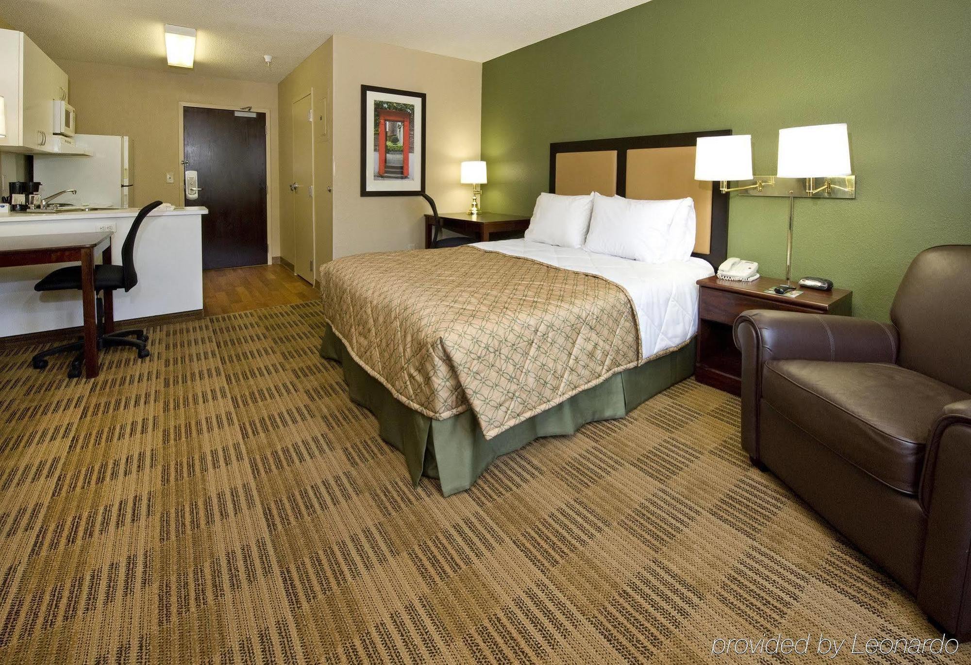 Extended America - San Diego - Village By The Sea Hotel 2*
