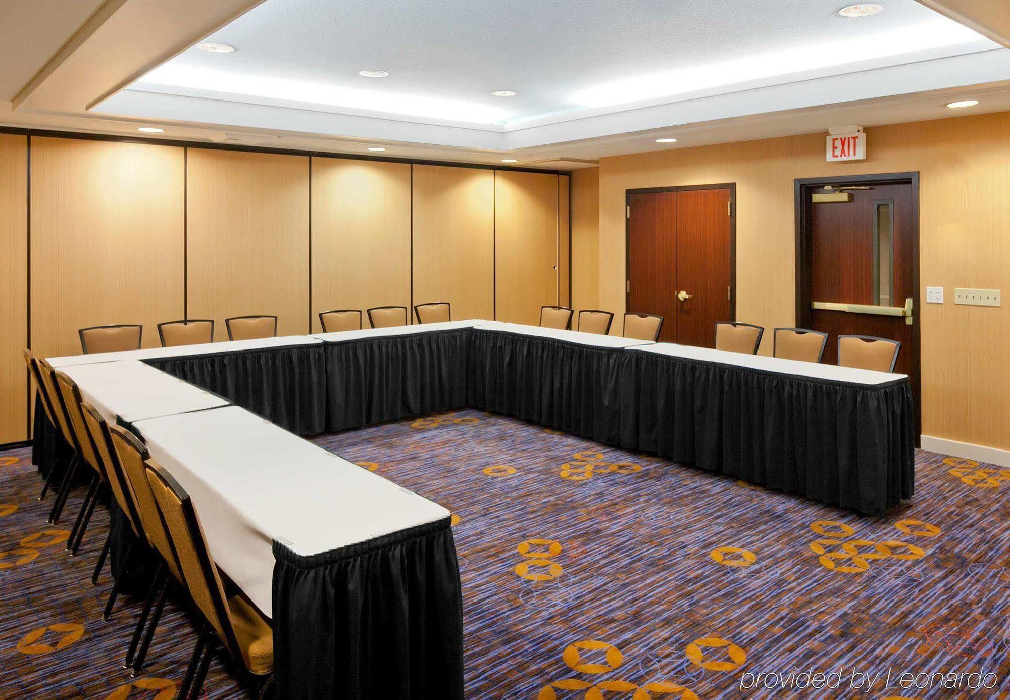 Courtyard By Marriott San Diego 3*