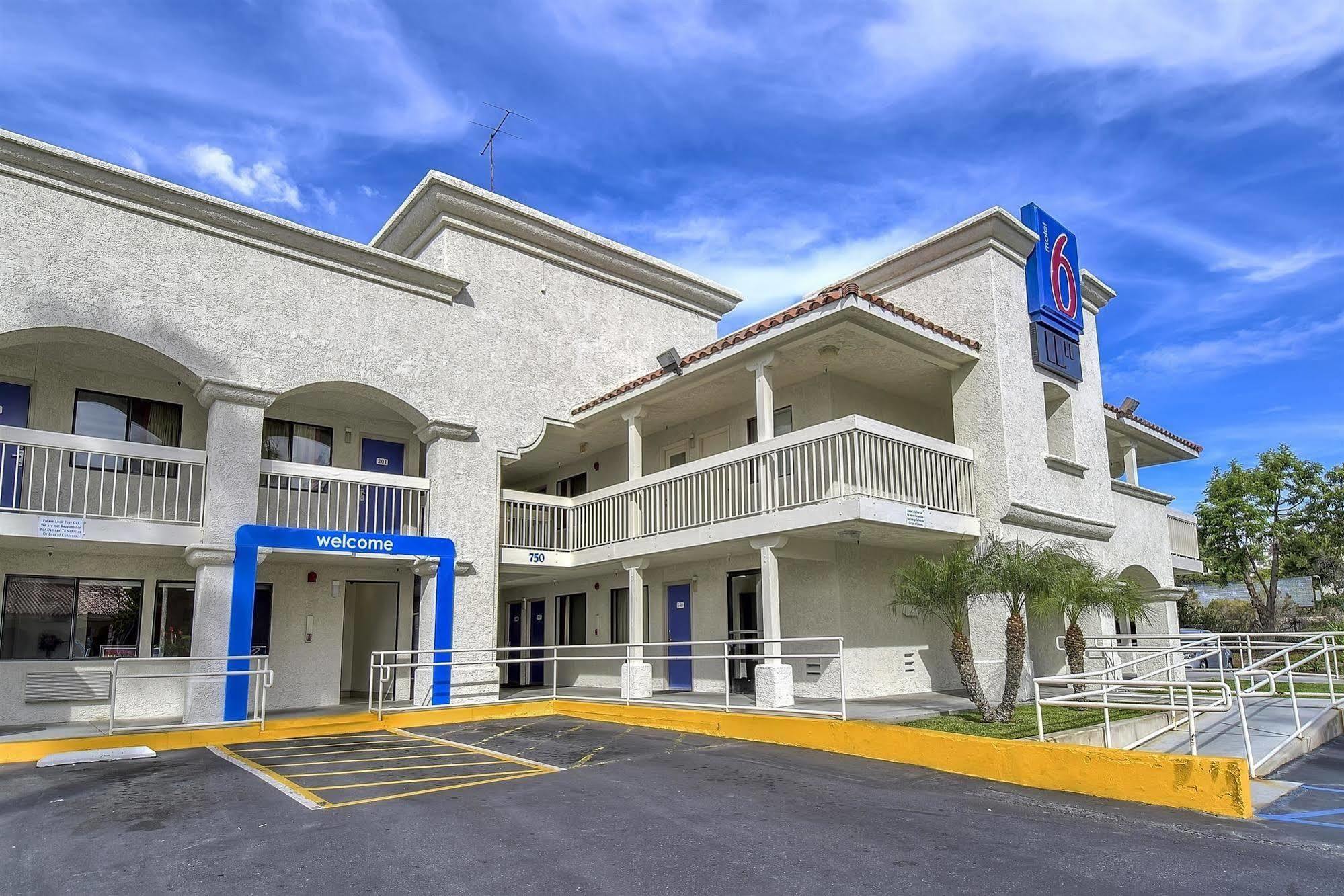 6-carlsbad, Ca 3*