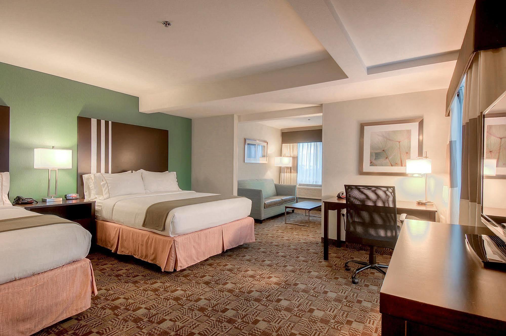 Express & By Ihg Carlsbad