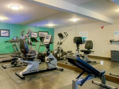 Express & By Ihg Hotel 3*